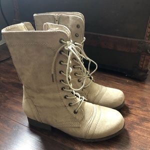 Super cute lace up boots!!
